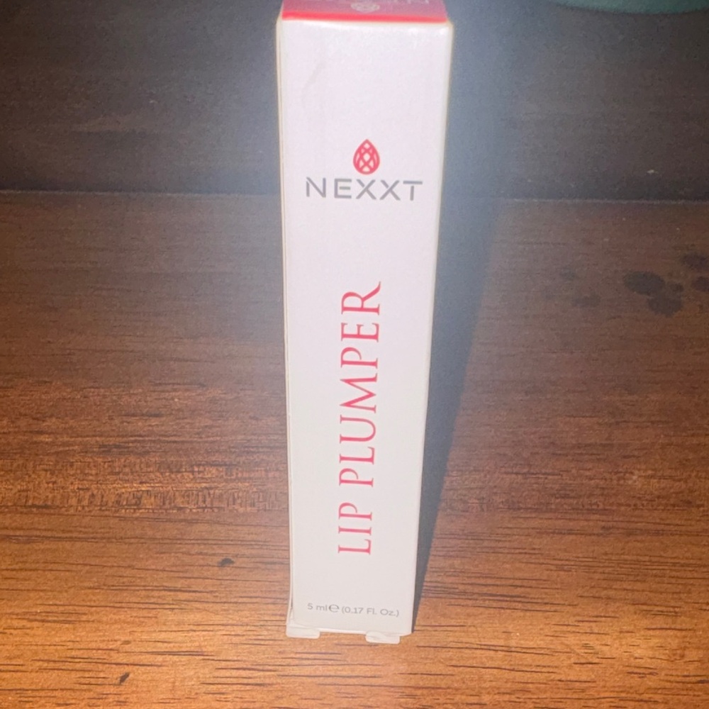 Nexxt Lip Plumper. NWT